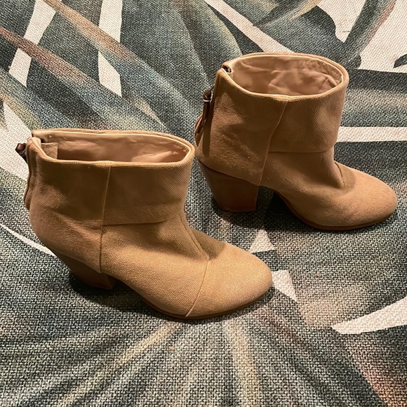 Rag & Bone canvas Newbury boot, great condition, 8, $530 - Picture 2 of 8